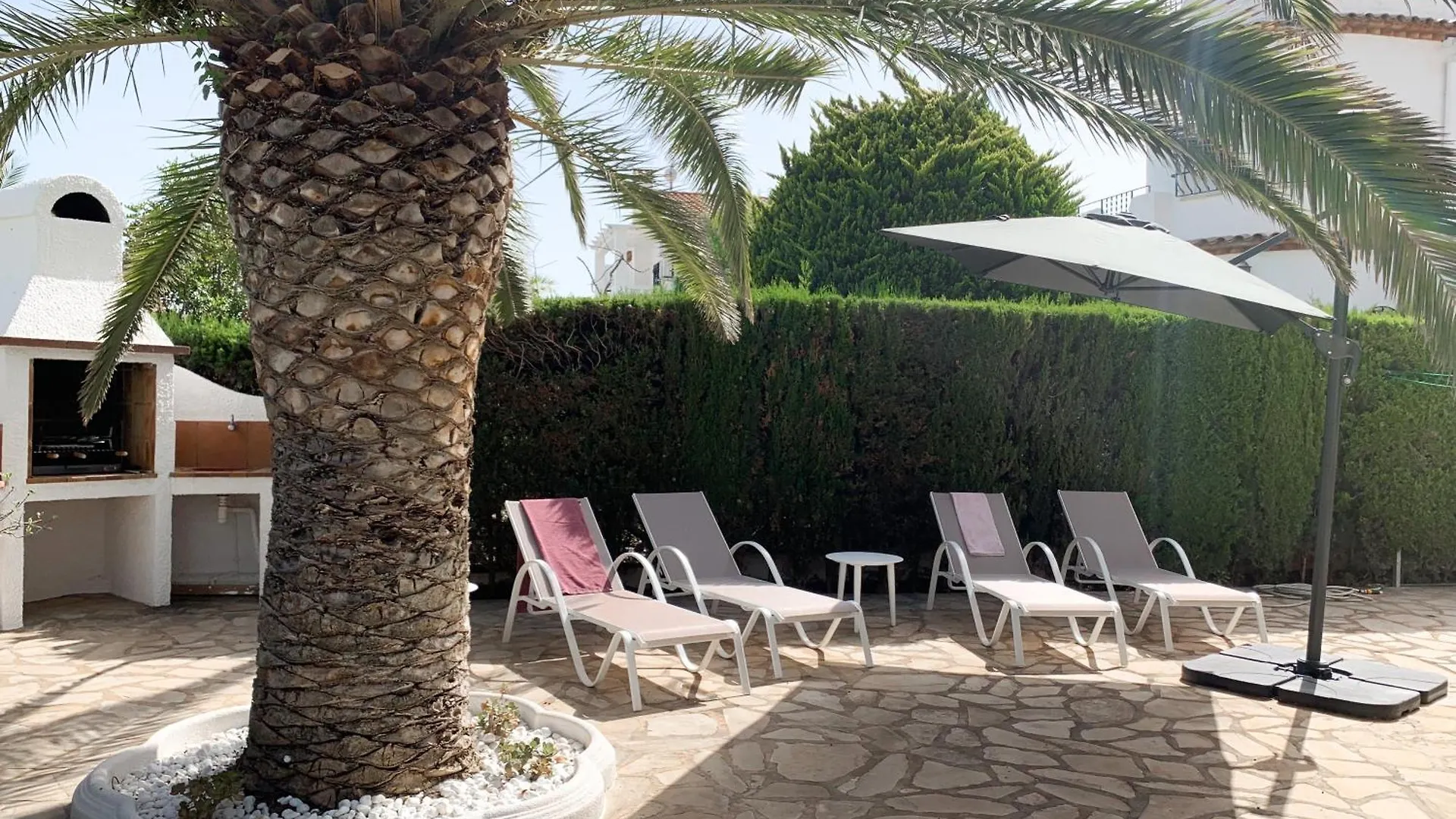 Poolvilla Michelle In Strandnaehe Hospitalet De L'Infant